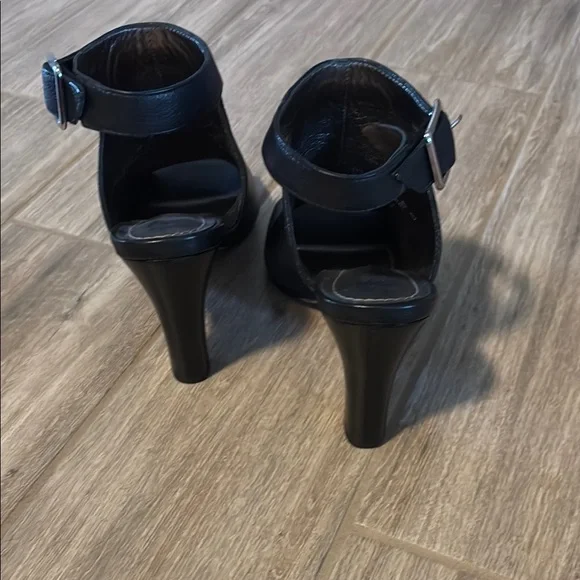 Johnston & Murphy Heels - Picture 4 of 6